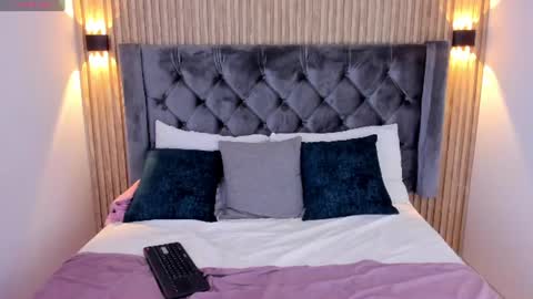 emilygracce online show from 07/04/26, 12:11