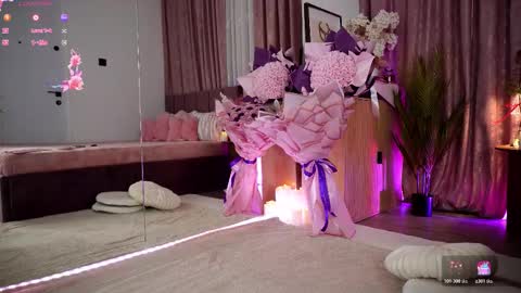 Snapshot of emilyhudsson chatting on 02/14/26, 06:26 Emily online show from 02/14/26, 06:26