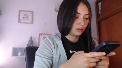 Emily Jang online show from 02/17/25, 03:09