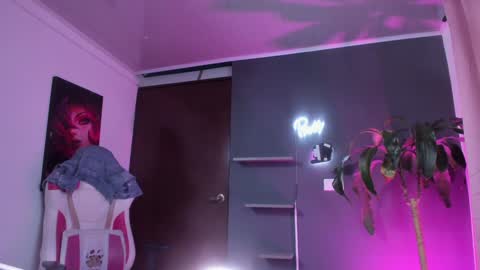 Emily Jhonson online show from 01/11/25, 05:18