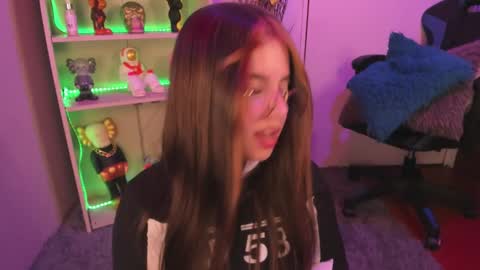 VALEEEN online show from 01/04/25, 07:02