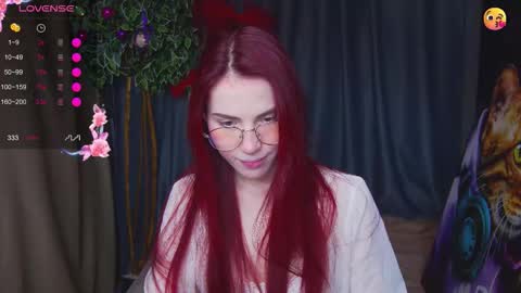 EmilyKents online show from 12/18/25, 01:33