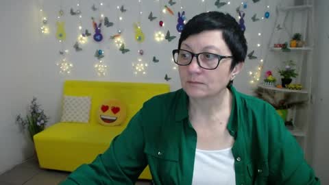 Emily online show from 04/09/26, 06:19