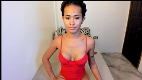 emilyluna07 online show from 06/26/26, 09:35