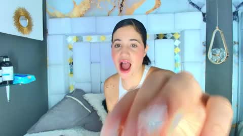 Emily online show from 10/01/25, 05:46