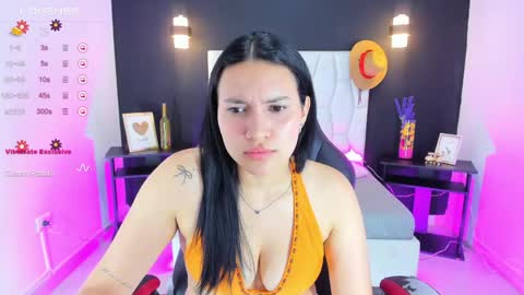 emilymorgan__ online show from 04/21/26, 07:39