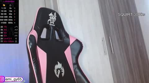 Emilyn online show from 11/26/25, 04:19