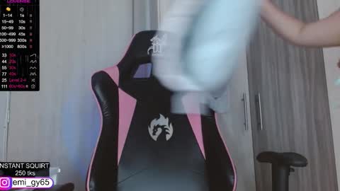 Emilyn online show from 03/31/26, 04:18