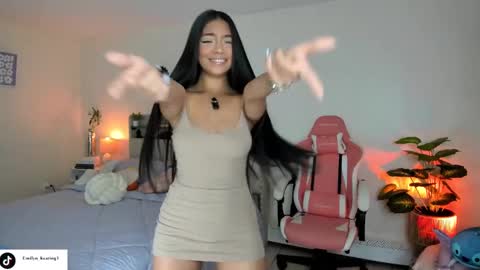 Em online show from 09/14/25, 02:44