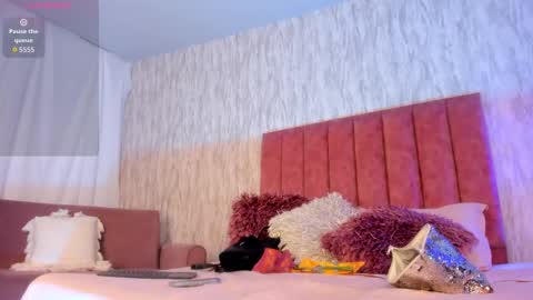 Snapshot of emilyparker__ chatting on 09/15/25, 06:08 My IG - EmilyParker online show from 09/15/25, 06:08