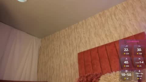 Snapshot of emilyparker__ chatting on 09/25/25, 04:00 My IG - EmilyParker online show from 09/25/25, 04:00