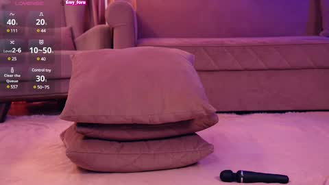 Snapshot of emilyrighter chatting on 03/06/25, 11:47 Hey i am Emily am - pm online show from 03/06/25, 11:47