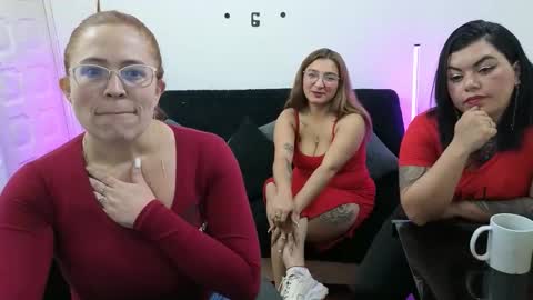 emily  friends online show from 12/03/25, 05:26