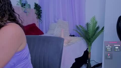 Snapshot of emilyrousex chatting on 03/03/26, 06:03 emilyrousex online show from 03/03/26, 06:03