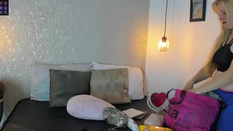 Summer 3 online show from 01/10/26, 02:46