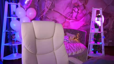  MY NAME IS Emily WELCOME EVERYONE I WILL BE HAPPY TO GIVE YOU WHAT YOU HAVE DREAMED OF FOR SO LONG online show from 02/17/26, 09:06