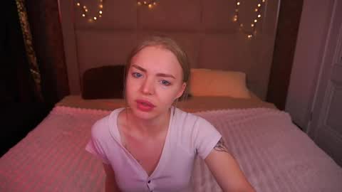  MY NAME IS Emily WELCOME EVERYONE I WILL BE HAPPY TO GIVE YOU WHAT YOU HAVE DREAMED OF FOR SO LONG online show from 06/01/26, 04:25
