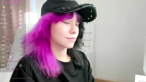 Snapshot of emilytrase chatting on 06/27/26, 01:10 Betty online show from 06/27/26, 01:10