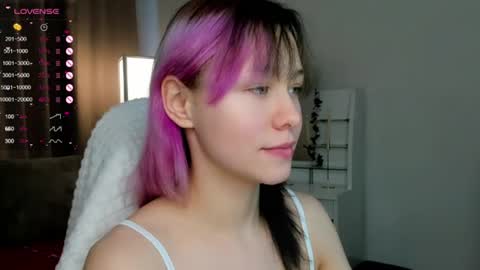 Snapshot of emilytrase chatting on 07/15/26, 01:22 Betty online show from 07/15/26, 01:22