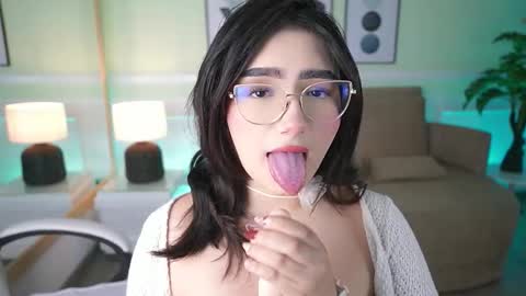 Emily Turner  online show from 02/03/26, 07:08