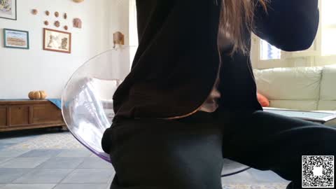 Emily ----  online show from 12/02/24, 08:52