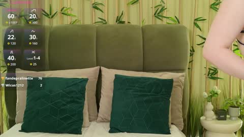 EmilyWess online show from 04/07/26, 04:29