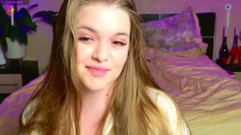 emilywhisperawesome online show from 06/14/26, 08:44