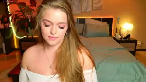 emilywhisperawesome online show from 08/01/26, 08:52