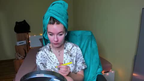 Emily online show from 02/02/25, 10:35