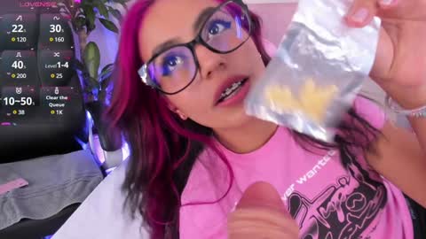 Emily Bank online show from 01/30/25, 12:18