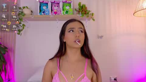Snapshot of emilyy_bank chatting on 07/06/26, 08:11 Emily Bank online show from 07/06/26, 08:11
