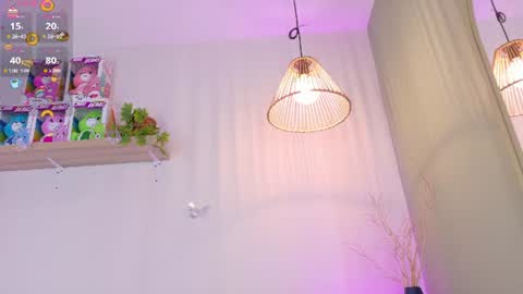 Snapshot of emilyy_bank chatting on 07/14/26, 02:05 Emily Bank online show from 07/14/26, 02:05