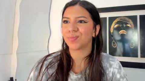 emilyy_cooperr online show from 11/11/25, 12:27