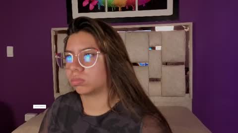 emilyy_cooperr online show from 07/04/26, 12:11