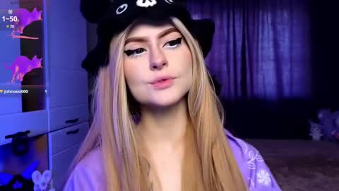 emimiy online show from 02/22/25, 06:50