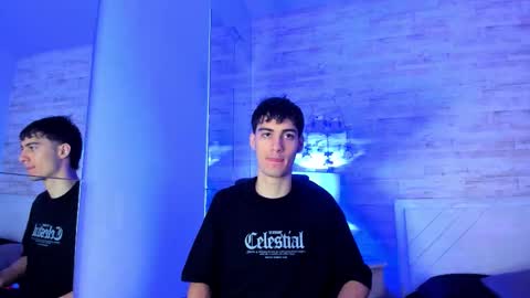 emir_ozan online show from 11/28/25, 11:24