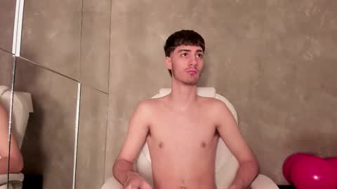 emir_ozan online show from 02/15/26, 07:54