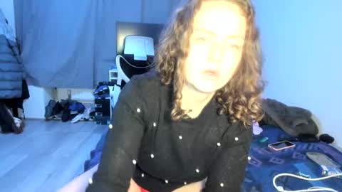 emliyjamesmjb online show from 02/10/25, 06:31