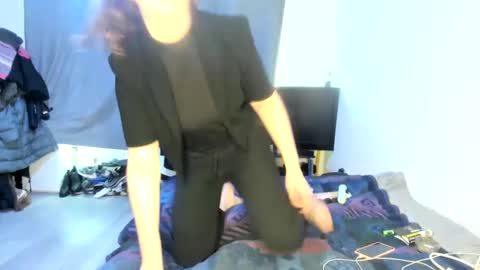 emliyjamesmjb online show from 02/12/25, 12:44