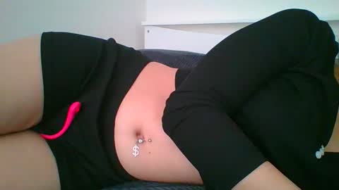 Snapshot of emma_991 chatting on 12/18/25, 08:53 emma_991 online show from 12/18/25, 08:53