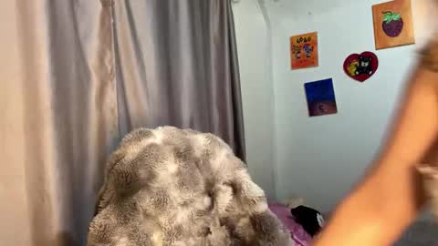 Emma Is here online show from 10/26/25, 09:10