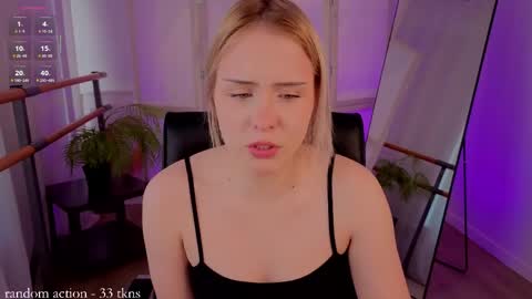 Molly online show from 03/22/26, 02:20