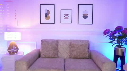 emma__walkerr_ online show from 05/21/26, 07:10