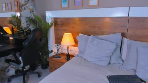 Emma  online show from 03/24/26, 10:20