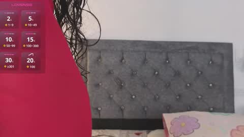 Snapshot of emma_blake__ chatting on 11/18/25, 05:23 Emma online show from 11/18/25, 05:23