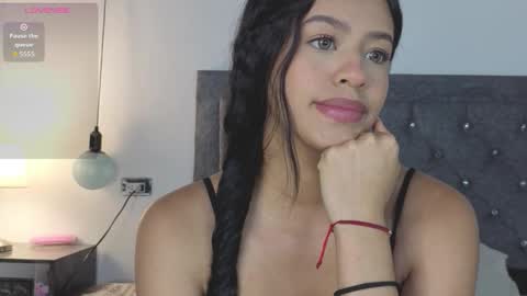 Snapshot of emma_blake__ chatting on 11/21/25, 02:16 Emma online show from 11/21/25, 02:16