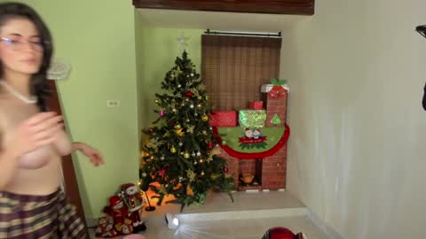 Emma online show from 12/23/24, 05:32