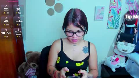emma_boo_ online show from 12/02/25, 04:13