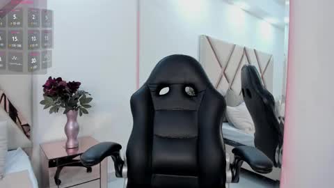 Snapshot of emma_carterr1 chatting on 10/03/25, 06:05 pau online show from 10/03/25, 06:05