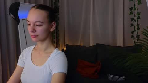 Snapshot of emma_chaser chatting on 02/11/26, 01:32 emma_chaser online show from 02/11/26, 01:32